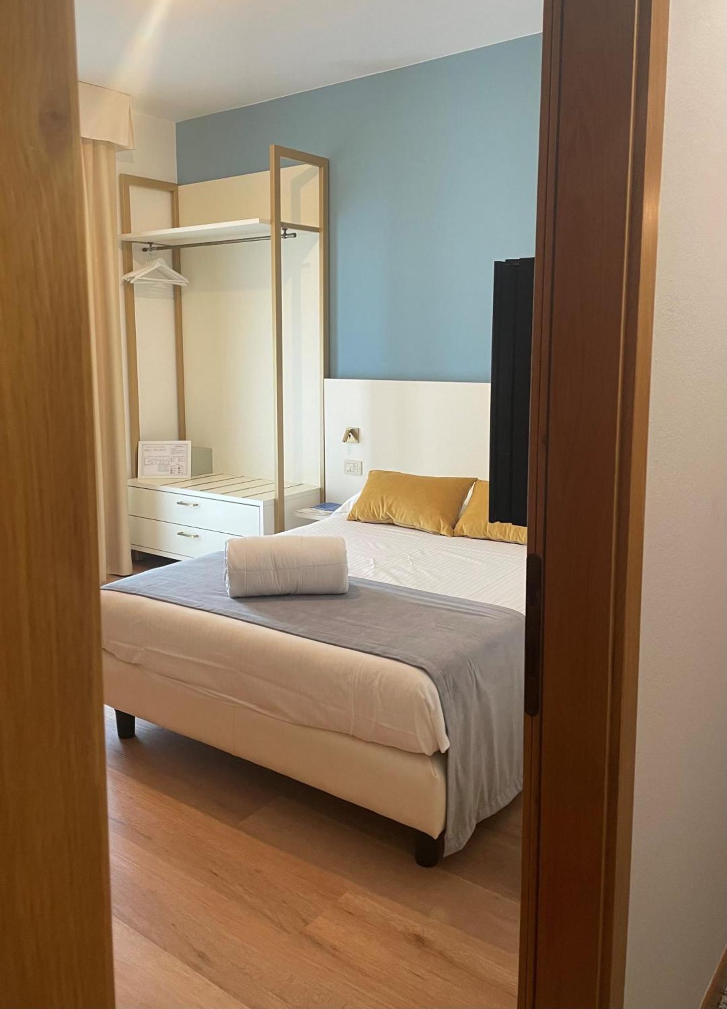 Hotel Al Sole Bardolino Rum bild